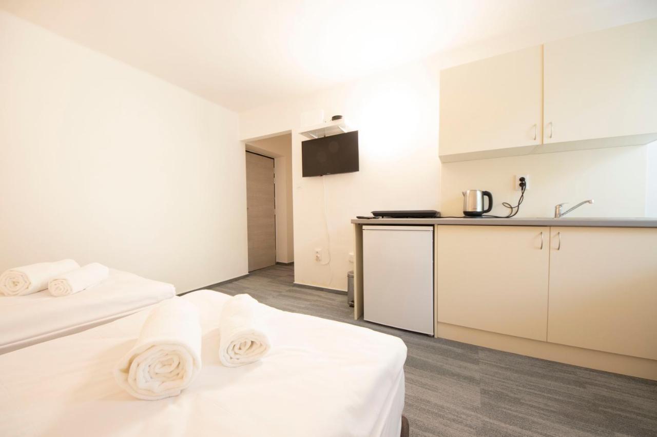Hotel Blue Apartment Bratislava Exterior photo